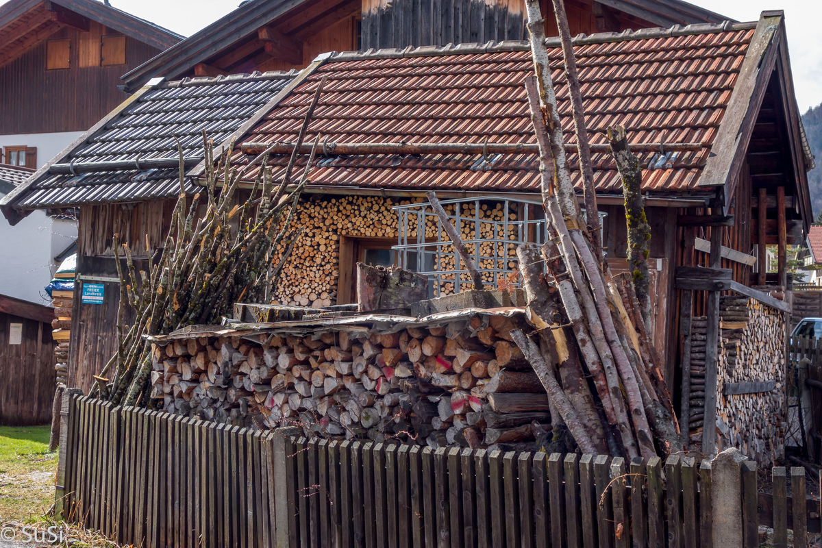 1460398607_8 1460398607_8